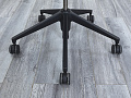 Офисное кресло для персонала  VITRA Ткань Черный   (КПТЧ7-26013)