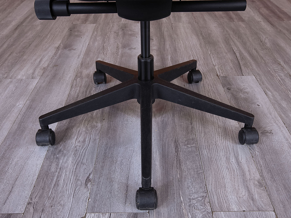 Офисное кресло для персонала  SteelCase Ткань Красный   (КПТК-30045)