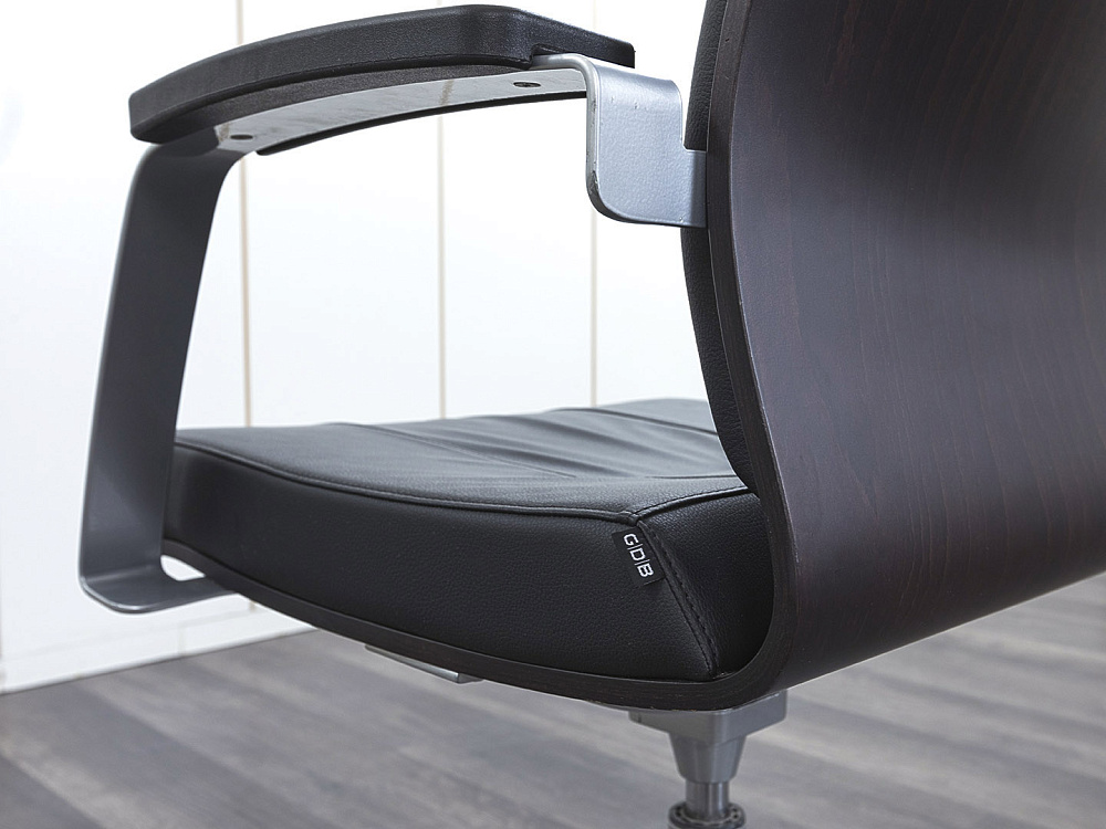 Офисное кресло руководителя  Sitland  Кожа Черный Madera B  (КРКЧ-10082)