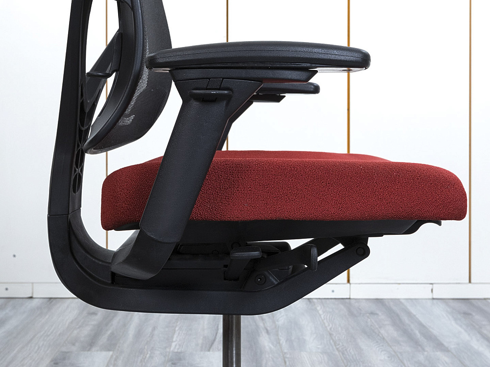 Офисное кресло для персонала  Allsteel Ткань Красный   (КПТК-25123)